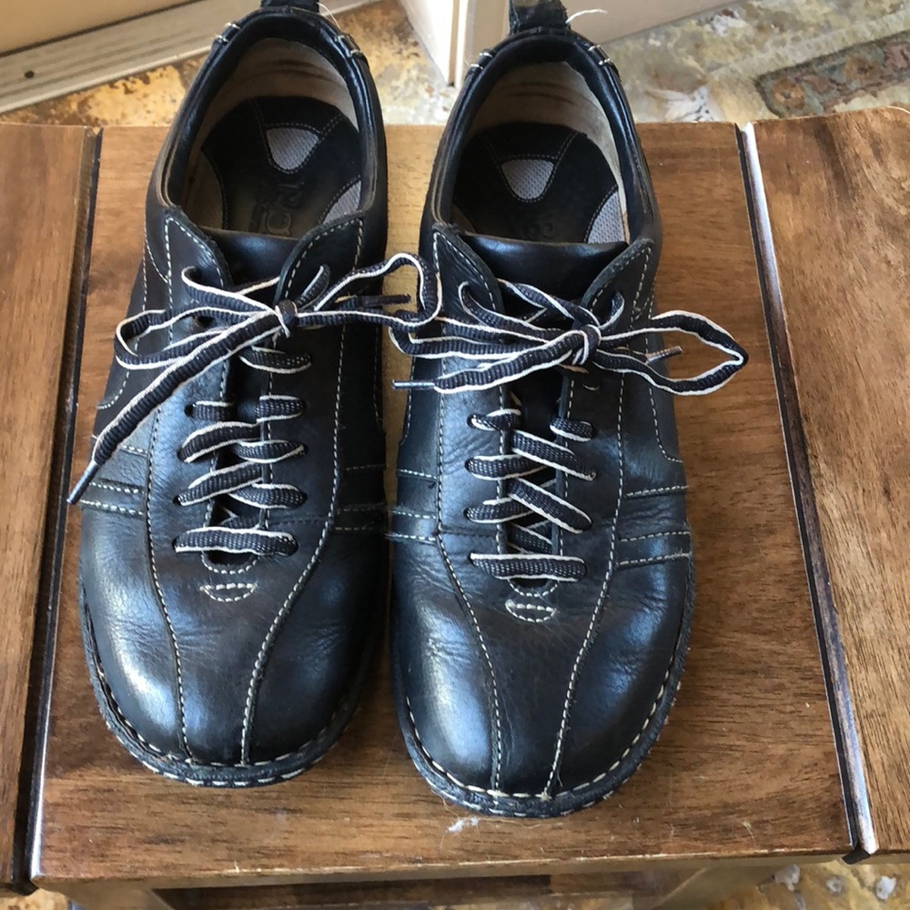 Born black men’s shoes